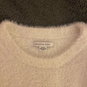American Eagle Women’s Sweater